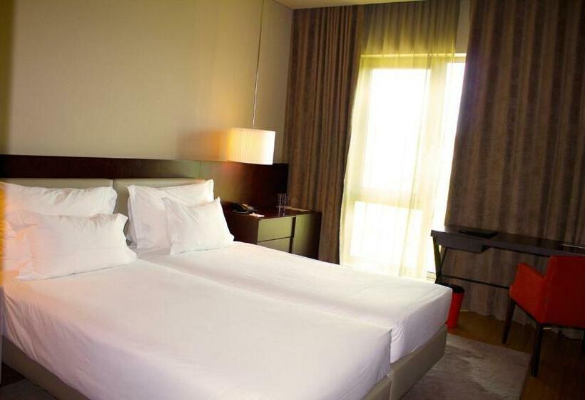 스탠다드 룸, Golden Tulip Sao Joao Da Madeira