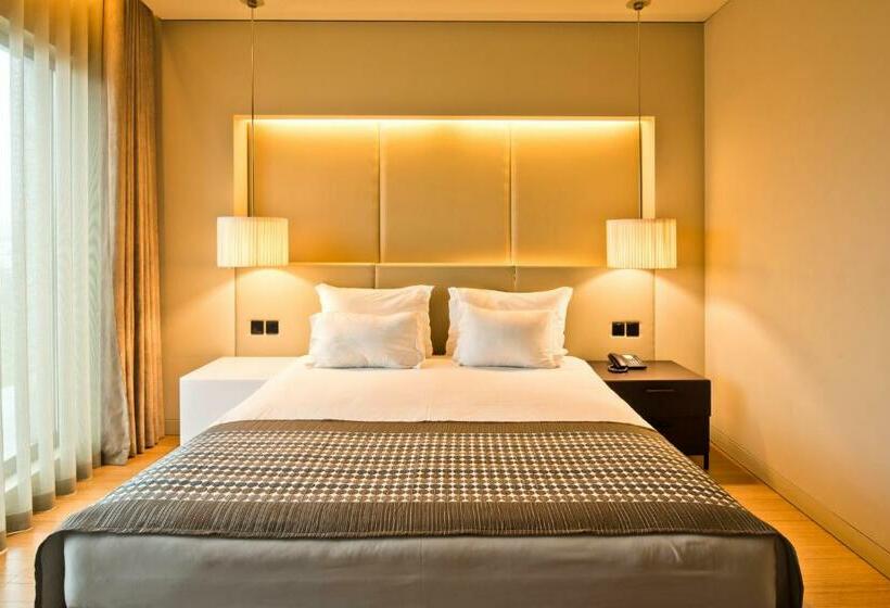 이그제큐티브 스위트, Golden Tulip Sao Joao Da Madeira