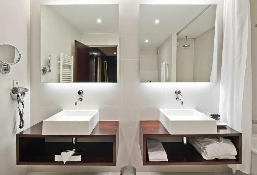 이그제큐티브 스위트, Golden Tulip Sao Joao Da Madeira