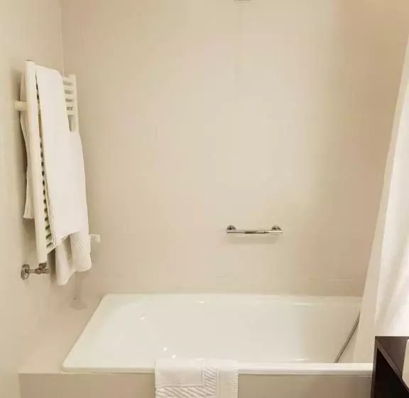 エクゼクティブスイート, Golden Tulip Sao Joao Da Madeira
