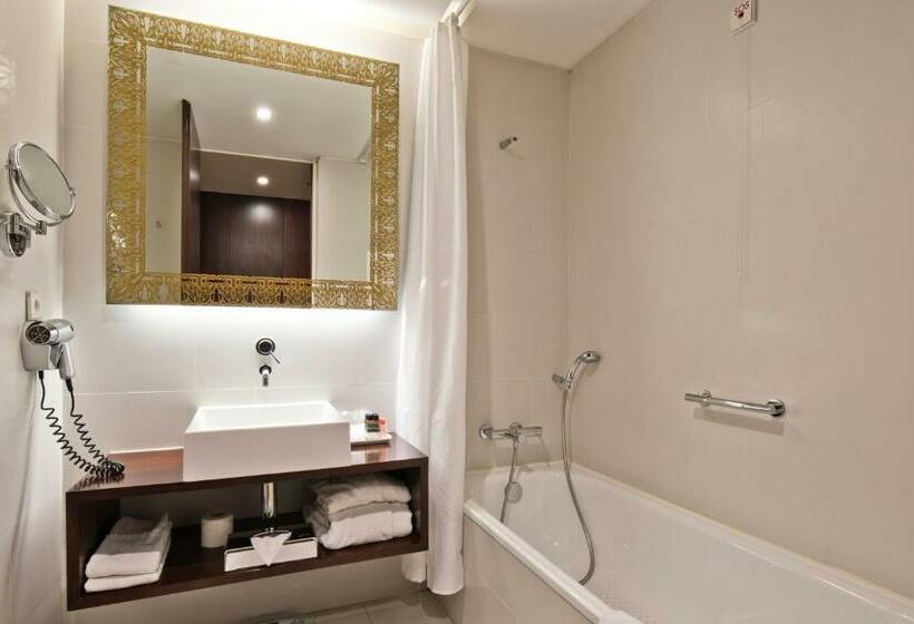 수피리어 룸, Golden Tulip Sao Joao Da Madeira