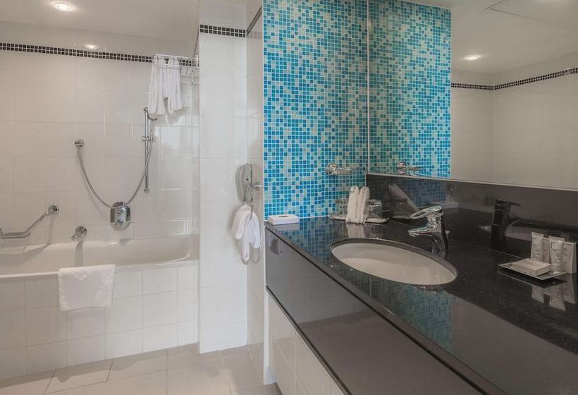 סוויטה, Hilton Dublin Airport