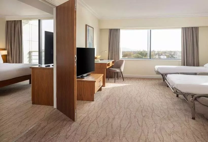 سوییت, Hilton Dublin Airport