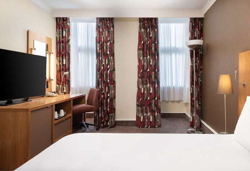 디럭스 룸, Hilton Dublin Airport