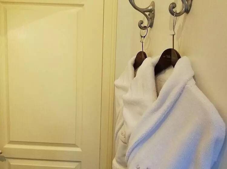 اتاق سوپریور, Hôtel La Villa Eugene