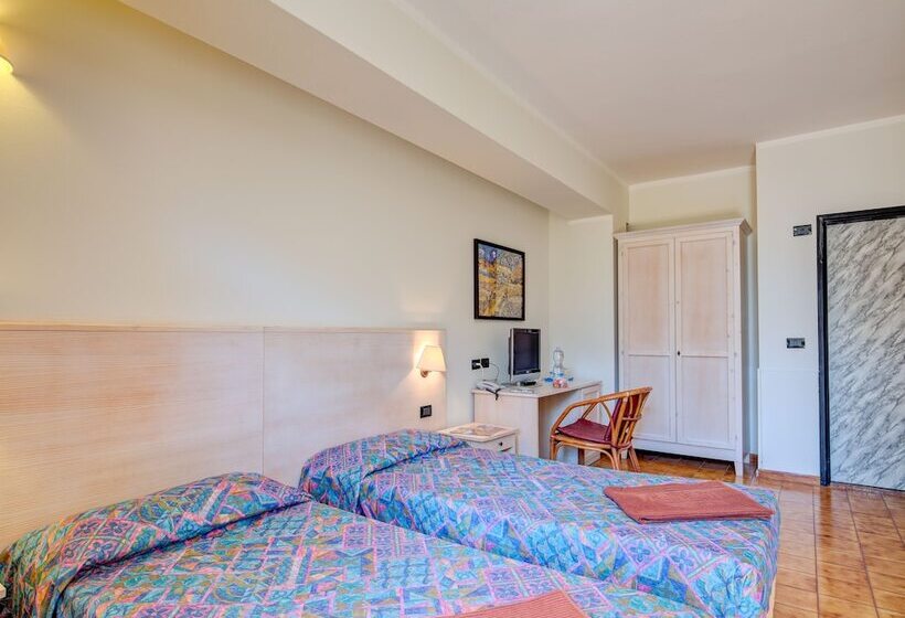 经济型三人房间, Leonardo Da Vinci