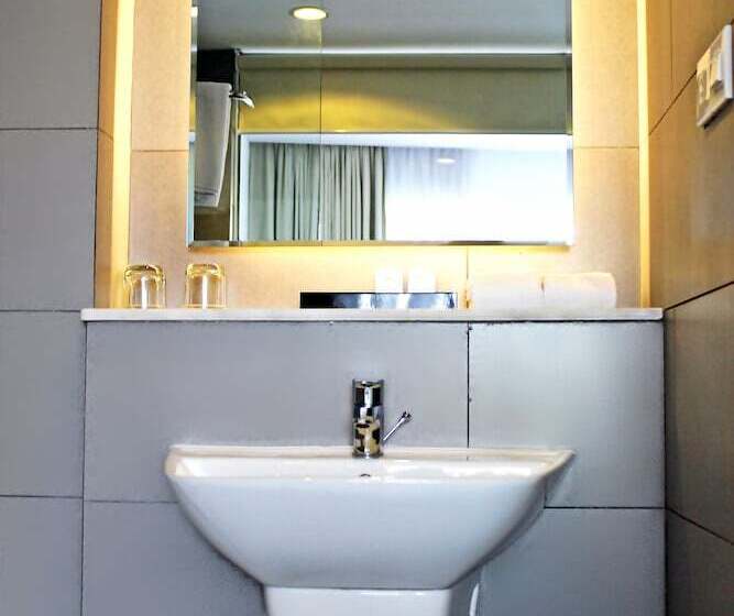 프리미엄 룸, Liberty Hotel Saigon Greenview