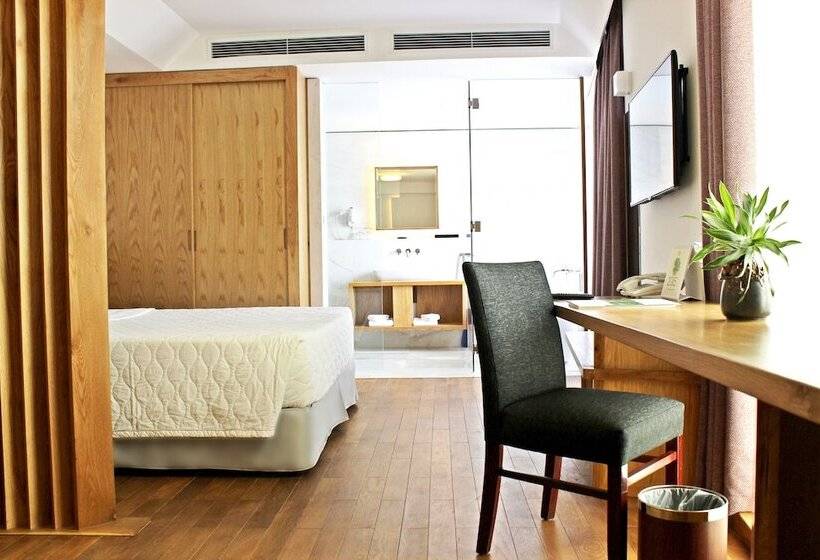 سوییت, Liberty Hotel Saigon Greenview