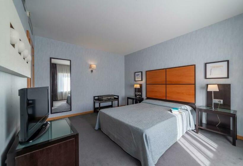 Camera Standard, Macia Real De La Alhambra