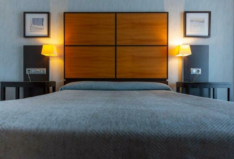 Camera Standard, Macia Real De La Alhambra