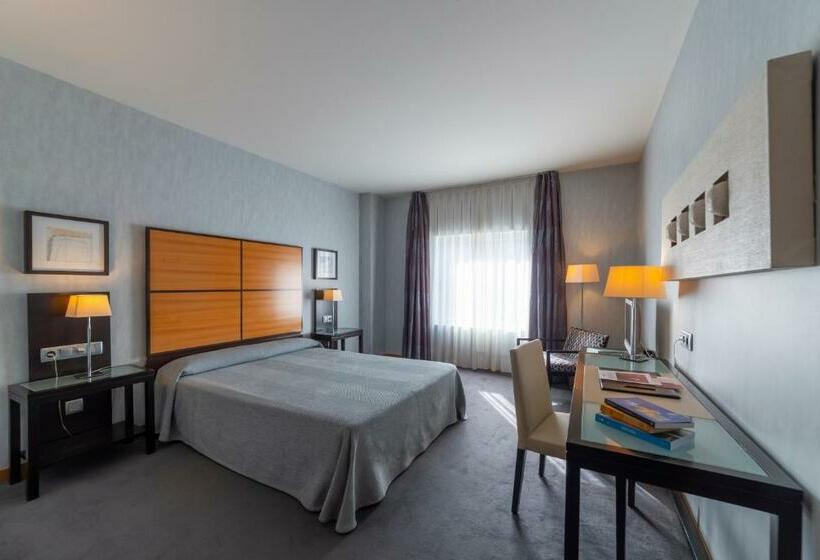 Camera Standard, Macia Real De La Alhambra