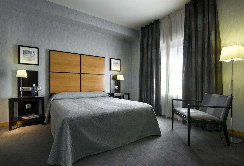 Suite Junior, Macia Real De La Alhambra