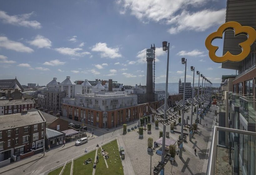 스탠다드 트리플 룸, Maldron Hotel Smithfield Dublin City