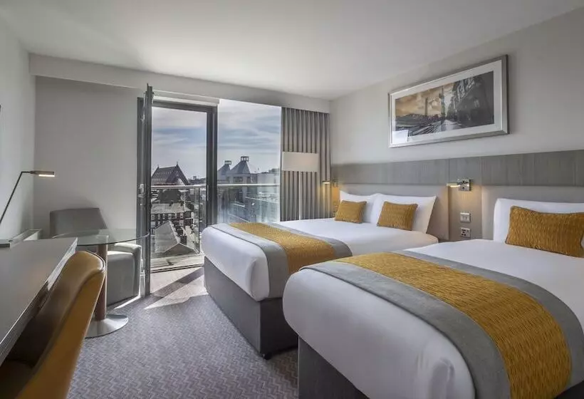 اتاق استاندارد سه نفره, Maldron Hotel Smithfield Dublin City
