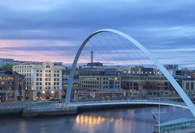 اتاق سوپریور با چشم‌انداز رودخانه, Malmaison Newcastle