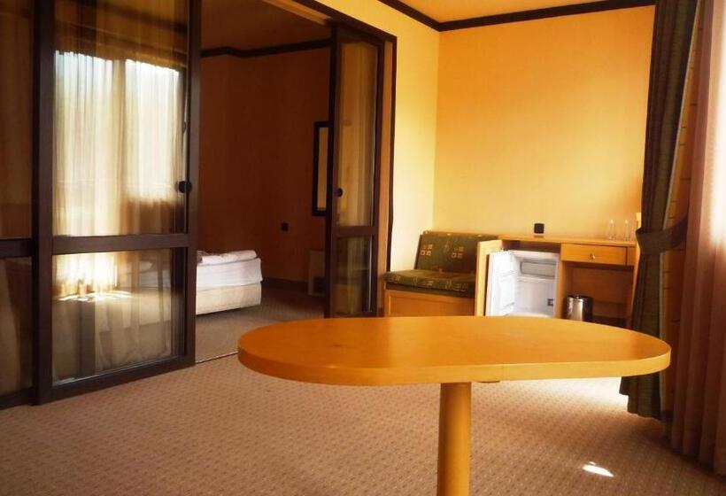 Люкс с Балконом, Orphey