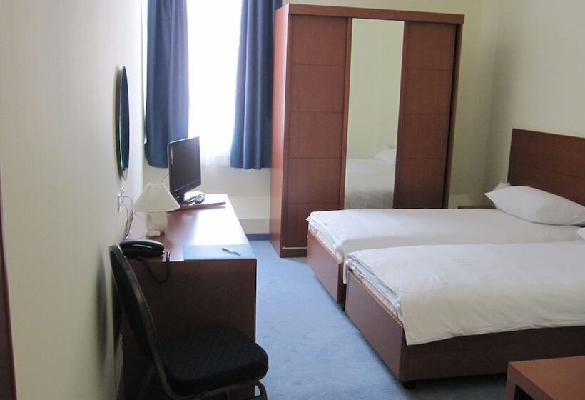 اتاق استاندارد, Park