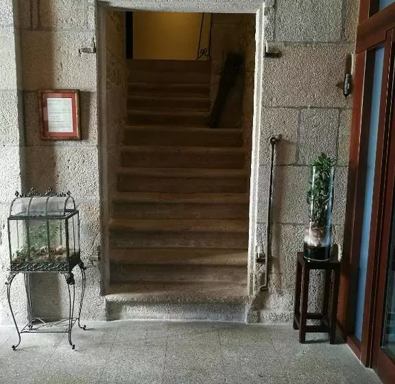Economy Yhden Hengen Huone, Pazo De Lestrove By Pousadas De Compostela