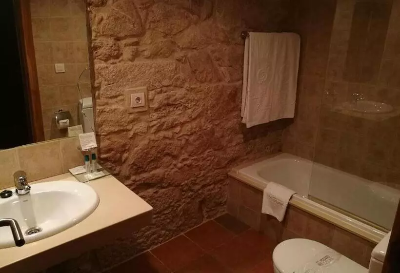 Economy Yhden Hengen Huone, Pazo De Lestrove By Pousadas De Compostela