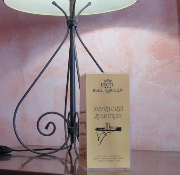 スタンダードシングルルーム, Real Castillo