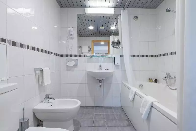 اتاق لوکس, Riga Islande Hotel With Free Parking
