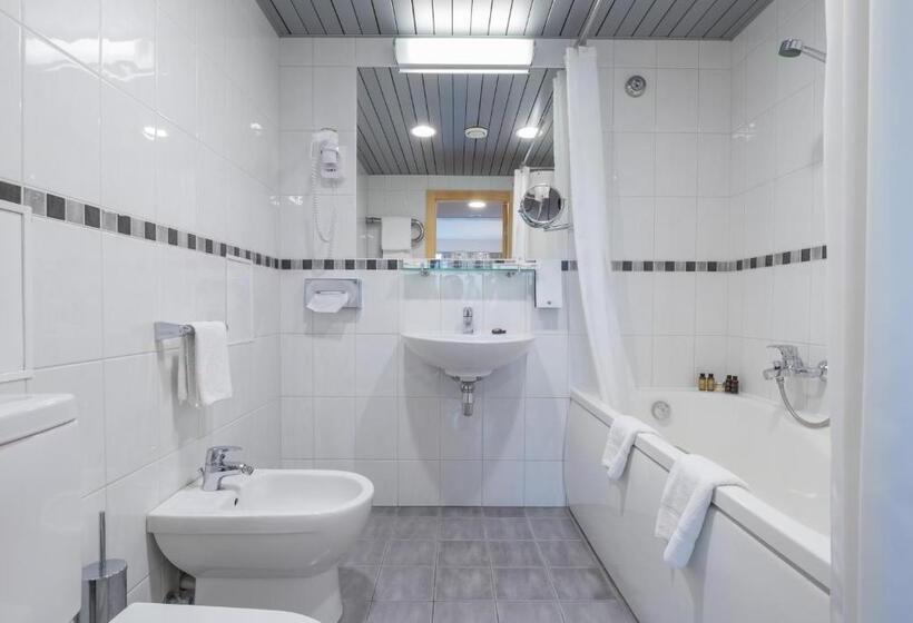 اتاق لوکس, Riga Islande Hotel With Free Parking