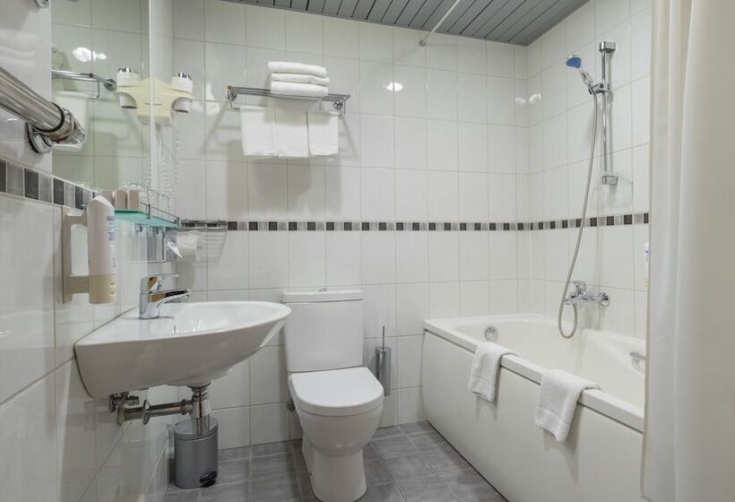 اتاق استاندارد سه نفره, Riga Islande Hotel With Free Parking