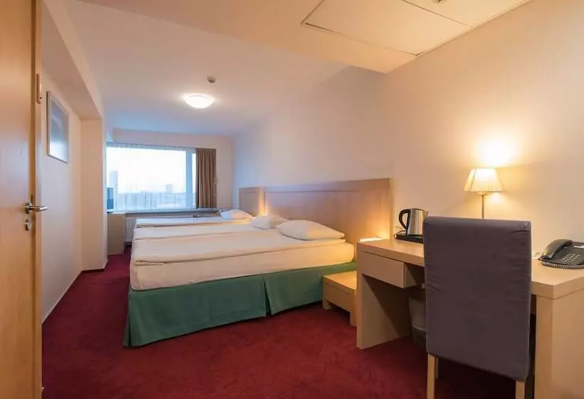 اتاق استاندارد سه نفره, Riga Islande Hotel With Free Parking