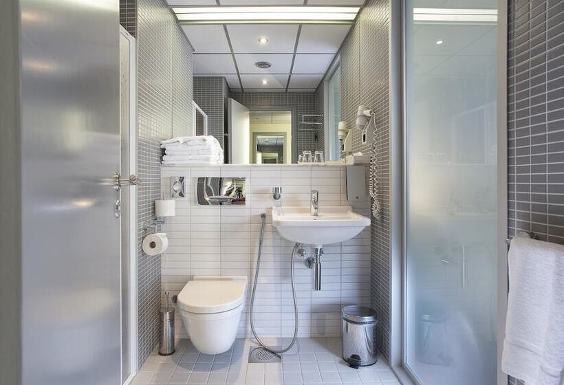 اتاق استاندارد یک نفره, Tallink Spa & Conference