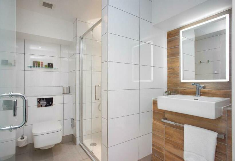 Классический Номер, Ten Hill Place