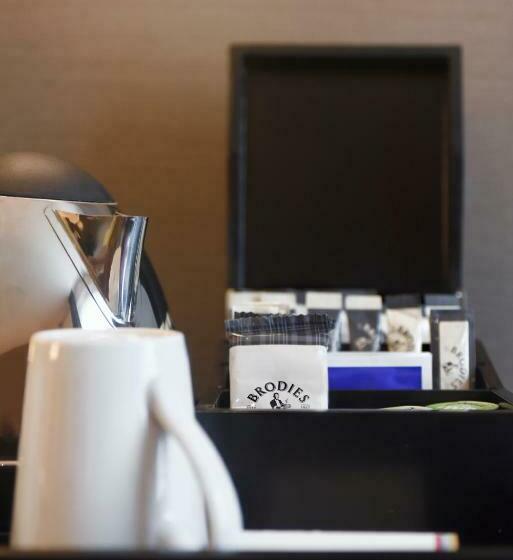 Номер Superior, Ten Hill Place