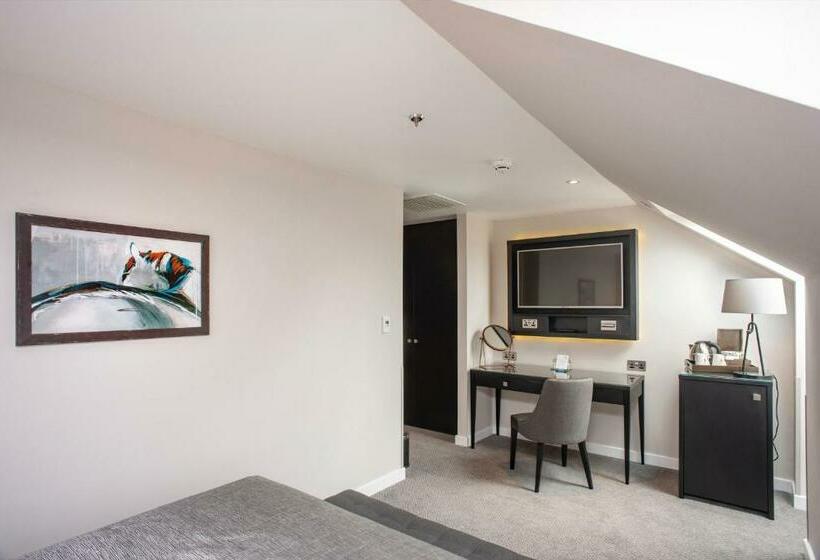 Классический Номер, Ten Hill Place