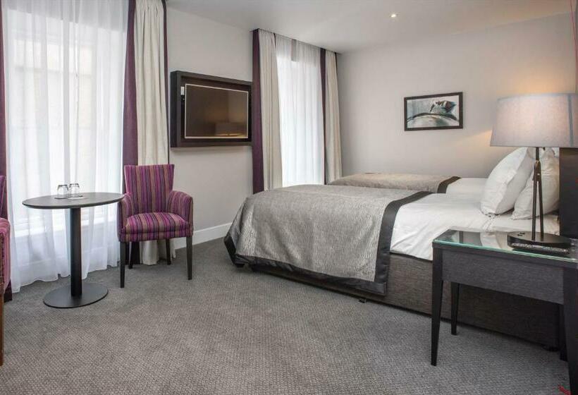 Классический Номер, Ten Hill Place