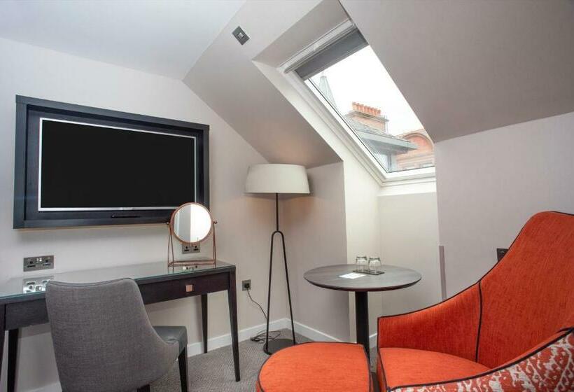 Номер Стандарт, Ten Hill Place