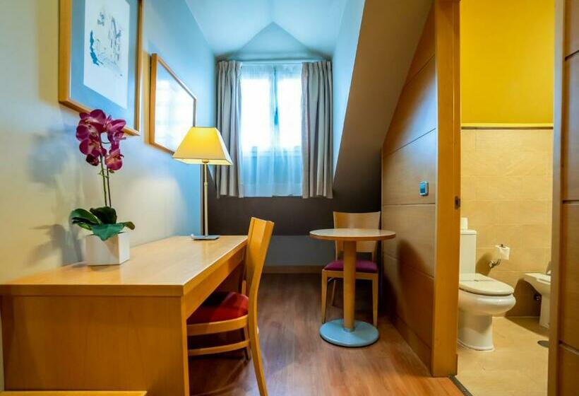 اتاق استاندارد, Victoria 4 Puerta Del Sol