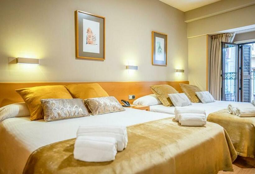 اتاق استاندارد سه نفره, Victoria 4 Puerta Del Sol