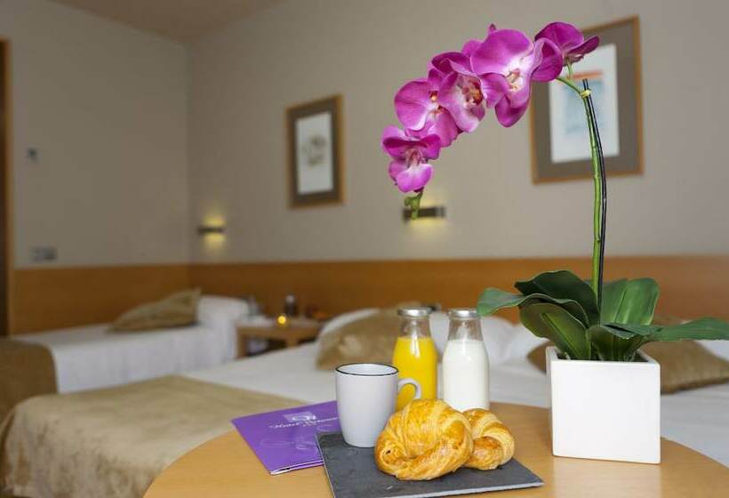 اتاق استاندارد سه نفره, Victoria 4 Puerta Del Sol