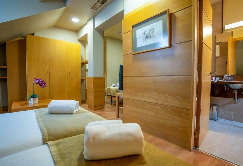 اتاق خانوادگی, Victoria 4 Puerta Del Sol