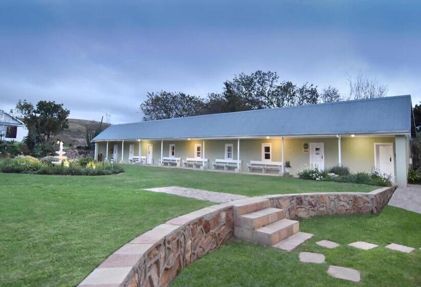 اتاق خانوادگی, Zuurberg Mountain Village