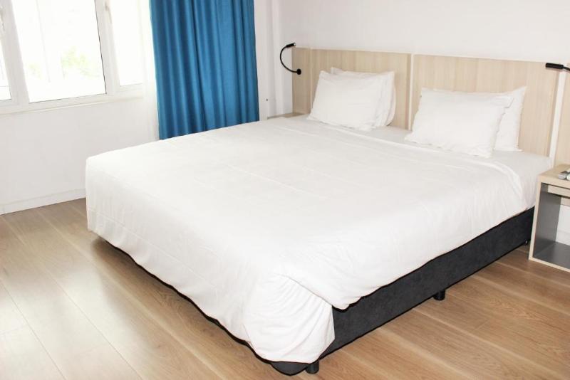 اتاق اجرایی, Liberty Hotel Saigon Greenview
