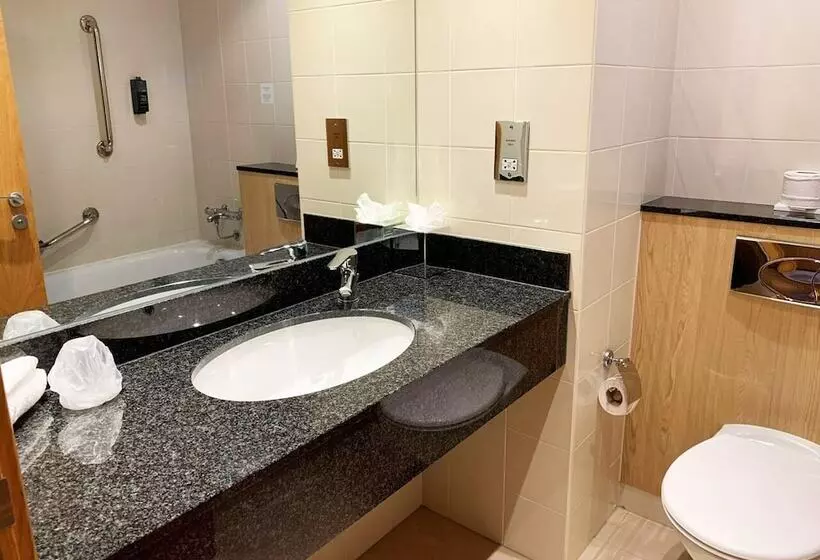 Perhehuone, Maldron Hotel Portlaoise