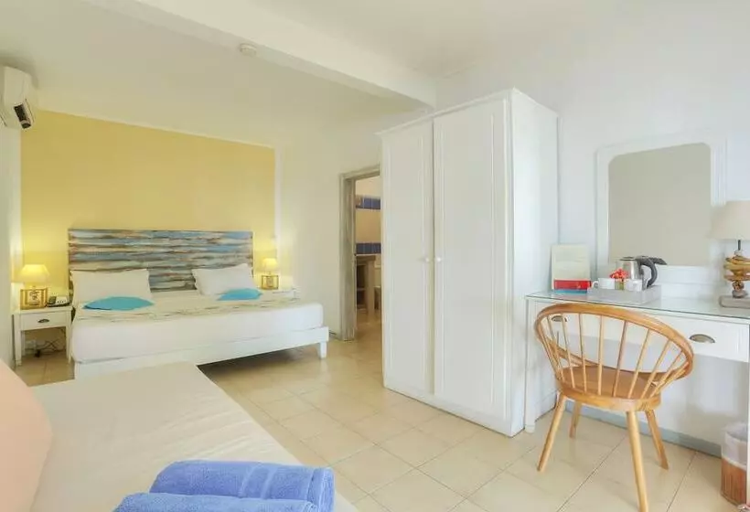 اتاق استاندارد با چشم‌انداز دریا, Cocotiers Hotel – Mauritius