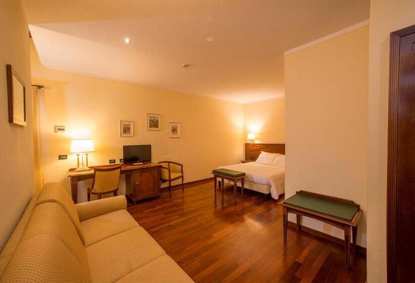 חדר משפחתי, Conteverde