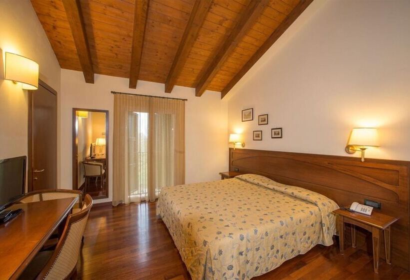 חדר סופריור, Conteverde