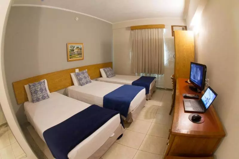 اتاق استاندارد سه نفره, Dan Inn Franca & Convenções