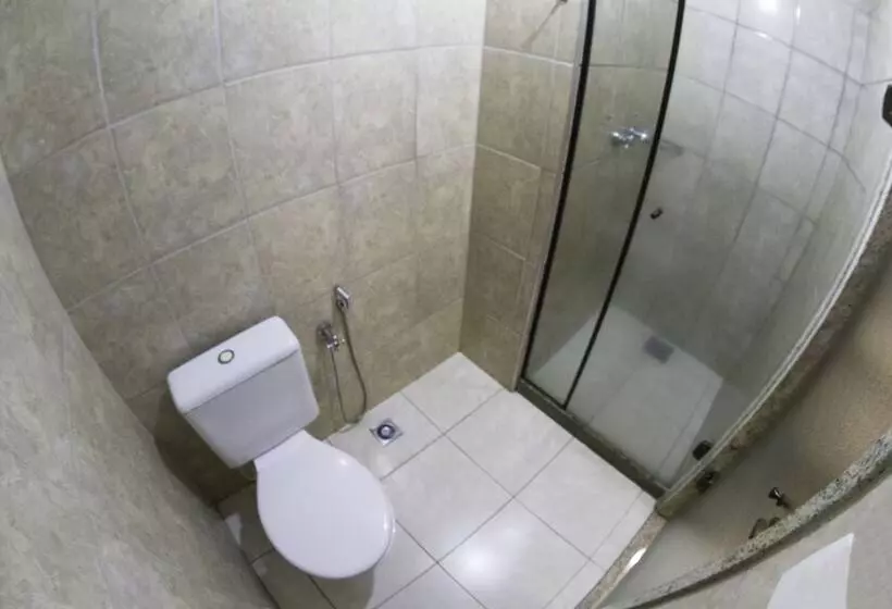 اتاق استاندارد سه نفره, Dan Inn Franca & Convenções