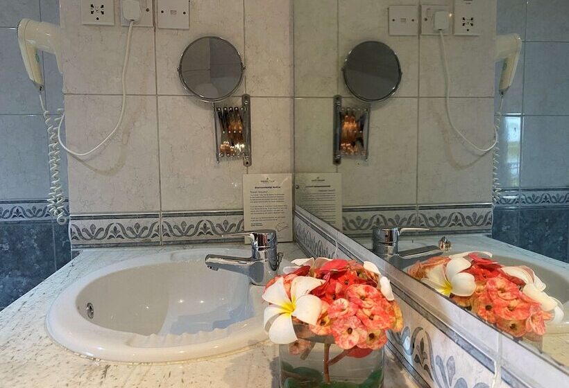 سوئیت پرزیدنت, Golden Tulip Dar Es Salaam