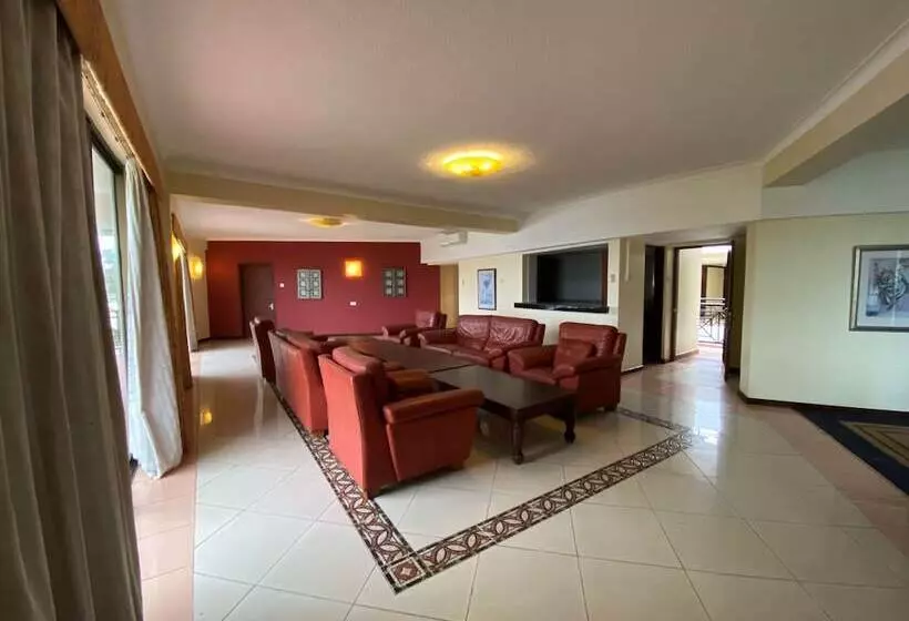 プレジデントスイートルーム, Golden Tulip Dar Es Salaam