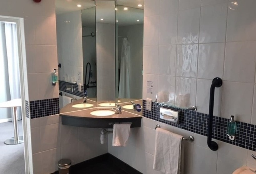 חדר סטנדרט, Holiday Inn Express Leeds City Centre Armouries, An Ihg