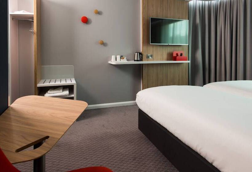 Номер Стандарт, Holiday Inn Express Leeds City Centre   Armouries, An Ihg